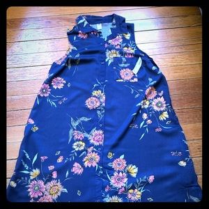 Old Navy button down dress with pockets!